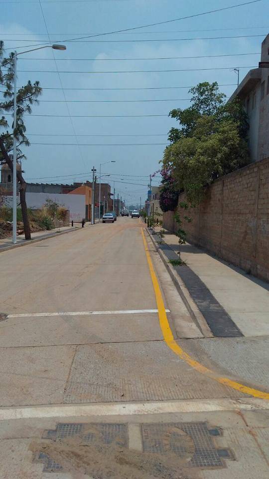 Pavimentación de la Calle Cholollán y Paseo de los Membrillos